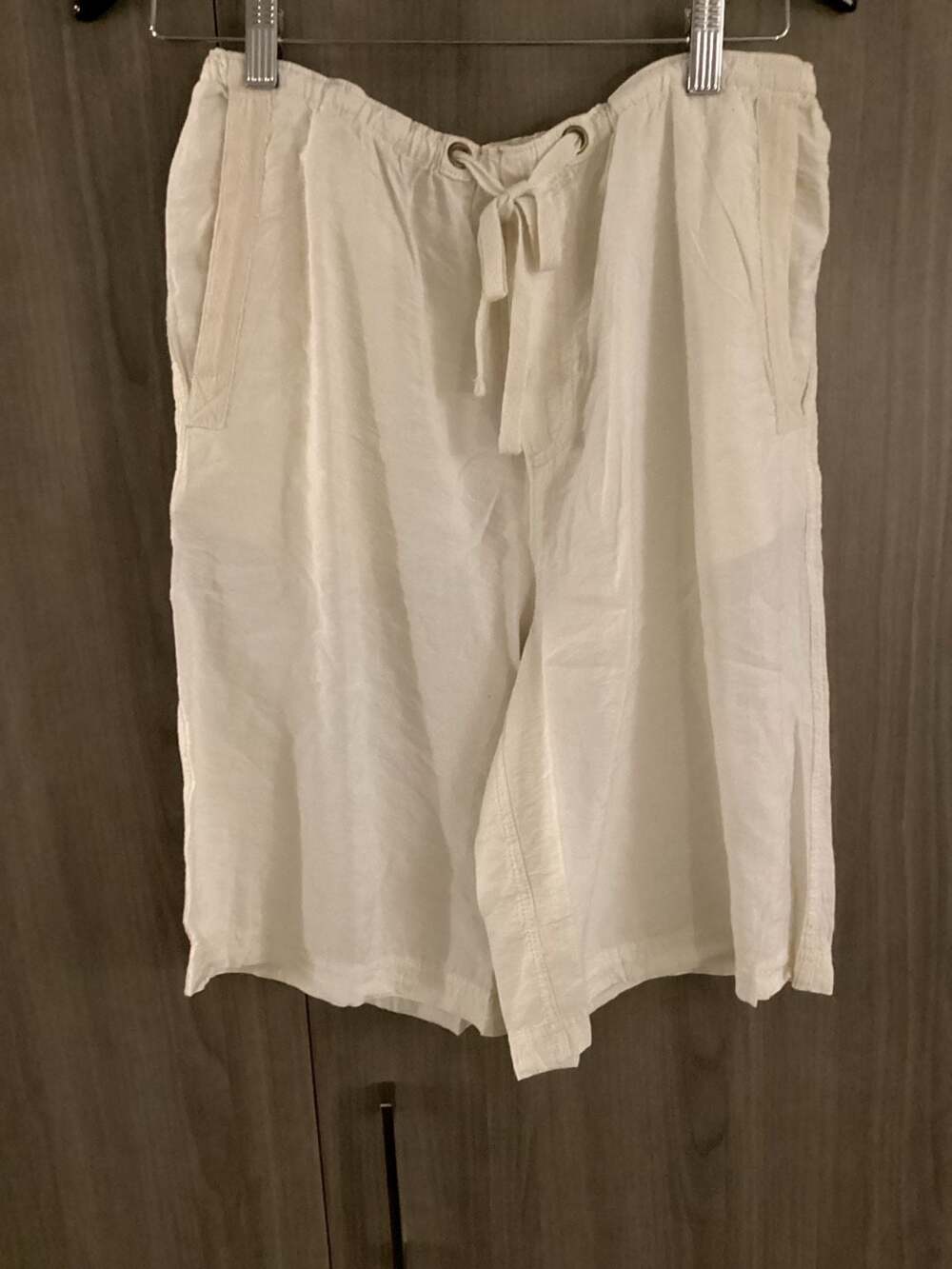 We The Free Free People Women's cream Linen Pull-On Drawstring Board Shorts